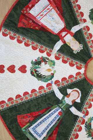 God Jul Tree Skirt