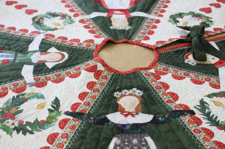 God Jul Tree Skirt Fabric Kit