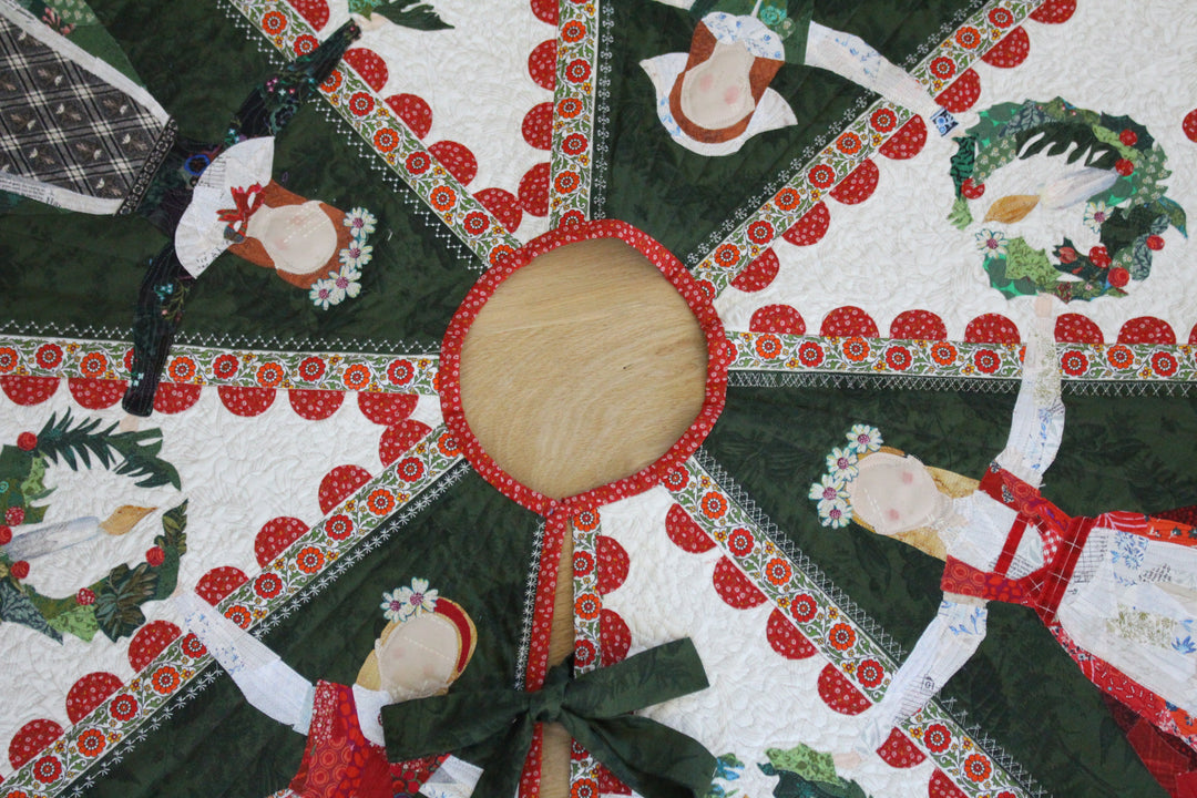 God Jul Tree Skirt Downloadable Pattern